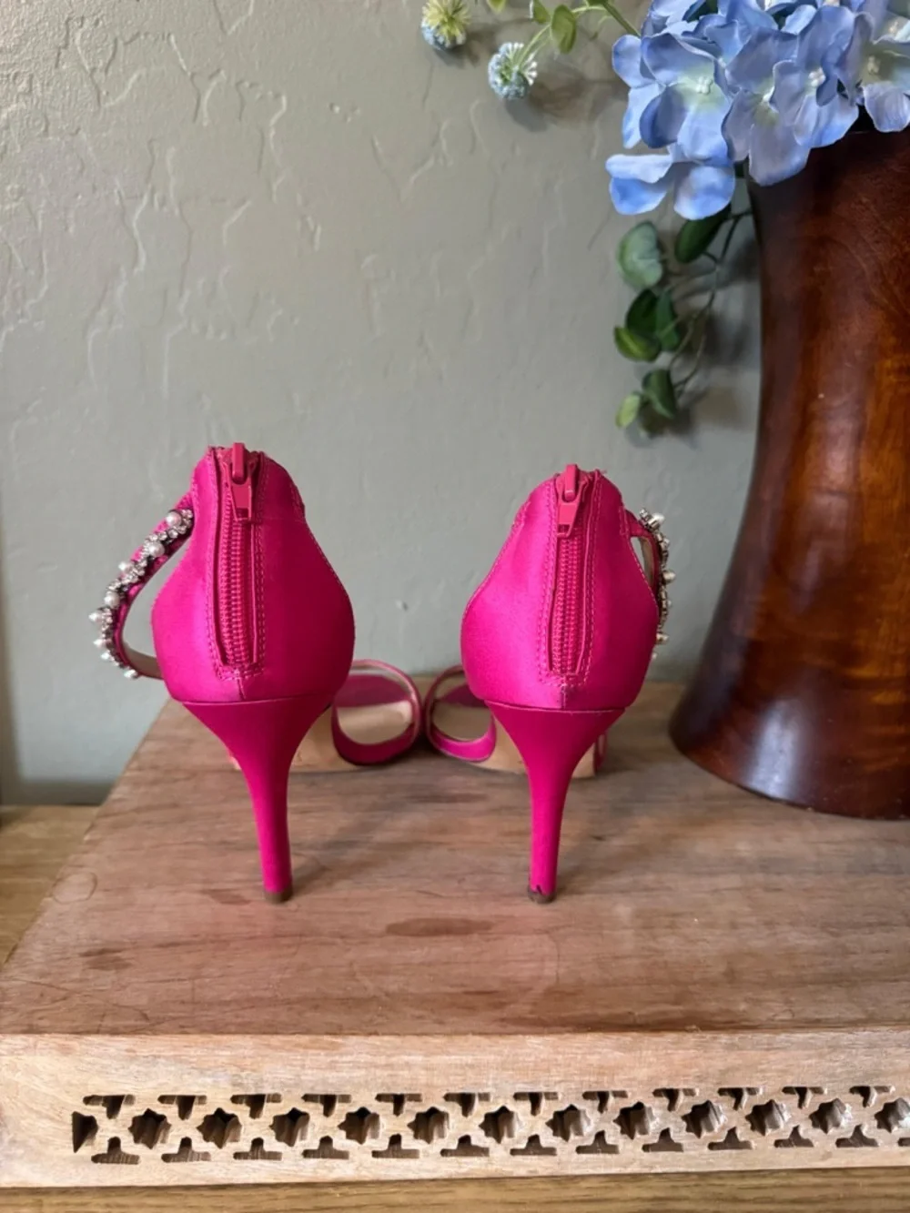 Nina Pink Satin Heels Size 9M Pearl Rhinestone Strap Stiletto